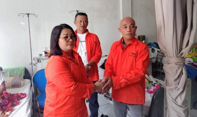 
					Dewan Pakar Beserta Jajaran DPD Gerakan Rakyat, Lakukan Kunjungan Kasih Ke Rumah Sakit Umum Gunungsitoli 