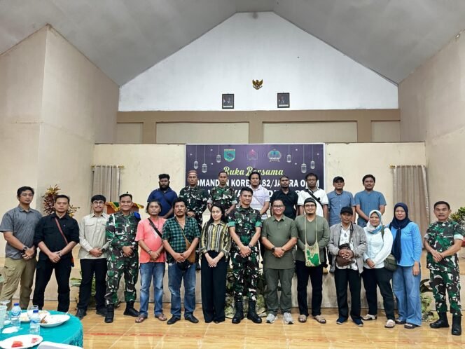 
					Danrem 182/Jazira Onim Kunjungi Teluk Bintuni, Buka Puasa Bersama Dandim 1806/TB dan Wartawan