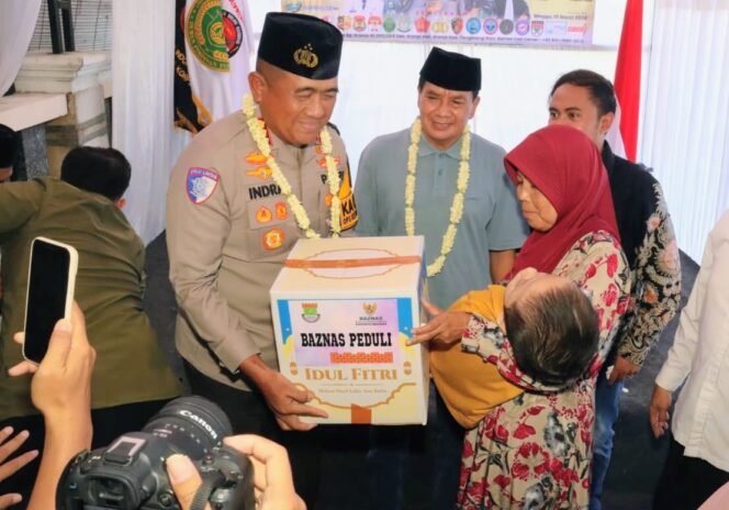 
					Bupati dan Kapolresta Tangerang Hadiri Santunan Yatim dan Jompo FRJRI di Kronjo
