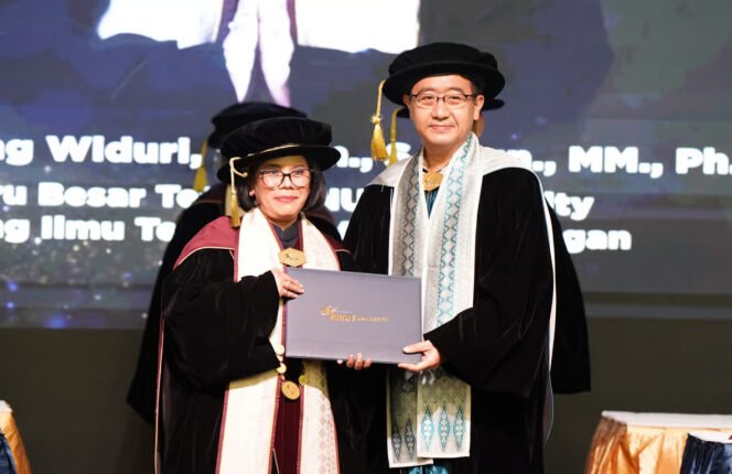 
					Di Era AI, Siapa Penjaga Integritas Audit? Ini Jawaban Prof. Rindang Widuri dalam Pengukuhan Guru Besar BINUS University