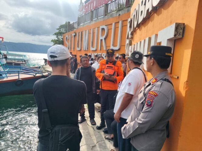 
					Mahasiswa Unika ST Medan Tenggelam di Air Terjun Situmurun Toba, Pencarian Masih Berlanjut