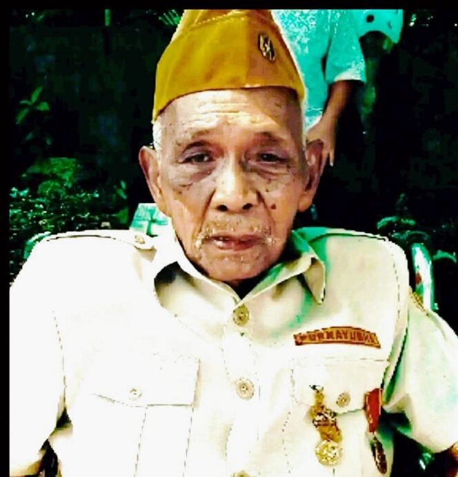 
					Sepiring Nasi di Medan Laga: Kisah Sunyi yang Menyelamatkan Pejuang di Ambang Maut