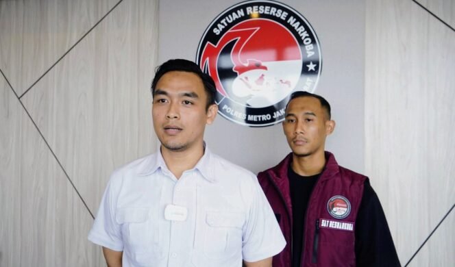 
					Polres Metro Jakarta barat Bongkar Peredaran Narkoba di Kalideres, 1.013 Butir Ekstasi dan Sabu Disita