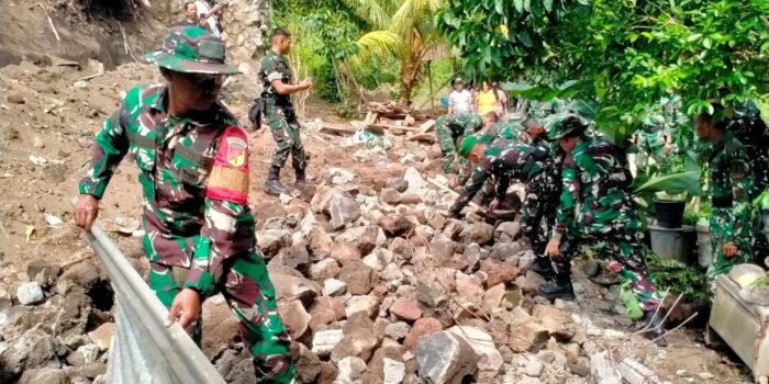 Aksi Cepat TNI di Bitung, Kodim 1310 Turun Tangan Evakuasi Korban Gempa 7,6 SR 11 IMG 20260402 WA0022