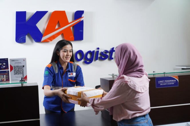 
					Perkuat Keamanan Produk, KAI Logistik Kantongi Sertifikasi Halal