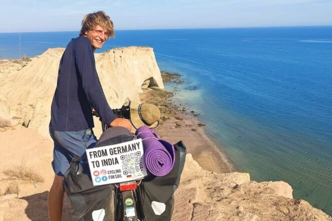 
					17 Ribu Kilometer Demi Tanah: Perjalanan Konstantin Zulske Melintasi Negara dan Benua