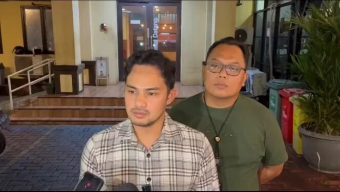 
					Bobol Rumah Saat Penghuni Tidur, Pencuri Ponsel di Tambora Dibekuk Warga