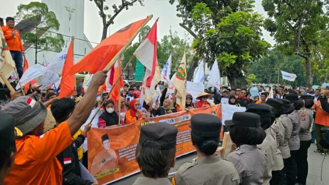 
					May Day di Medan Berlangsung Tertib, Partai Buruh Sampaikan Tuntutan Nasional dan Daerah