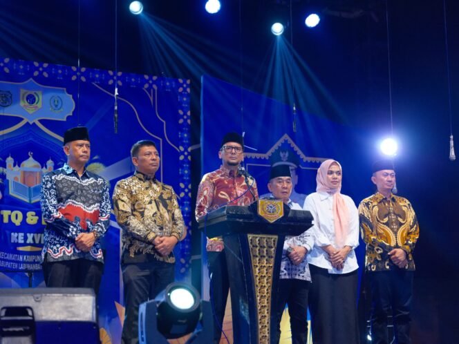 
					Bupati Labusel Tutup MTQ dan FSQ ke-17, Torgamba Jadi Juara Umum dan Tuan Rumah 2027