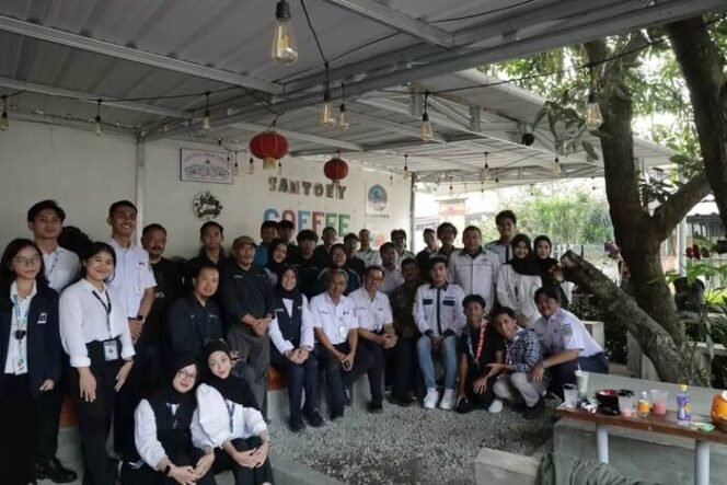 
					KAI Daop 2 Bandung Jalin Silaturahmi Bersama Komunitas Railfans, Perkuat Kolaborasi Untuk Tingkatkan Citra Perusahaan