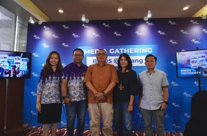
					Meningkatkan Kesiapan Karier Anak: BINUS @Malang Jawab Kekhawatiran Orang Tua dalam Memilih Kampus