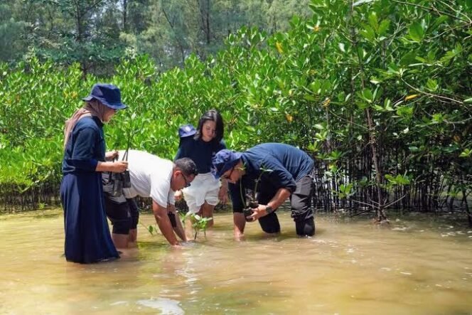 
					Peran Anak Muda Menjaga Keanekaragaman Hayati Indonesia