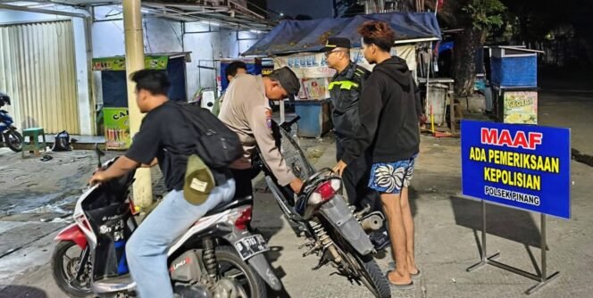 
					Patroli KRYD Polsek Pinang Sasar Titik Rawan Kejahatan dan Gangguan Kamtibmas