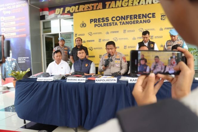 
					Modus Mengaku Polisi, Enam Terduga Pelaku Pemerasan Diamankan Polresta Tangerang