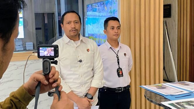 
					Terkait Bom Molotov dan Celurit di Koja, Dua Pelaku Ditangkap, Satu Masih Diburu