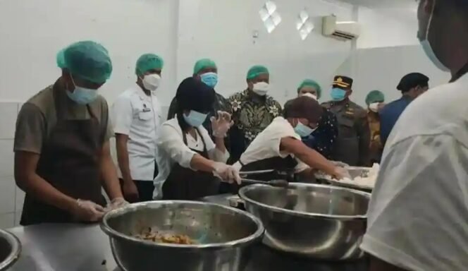 
					SPPG Sumut Tak Beroperasi Karena Anggaran Belum Cair, Sebagian Dana Sudah Laporan Cair dari Pusat