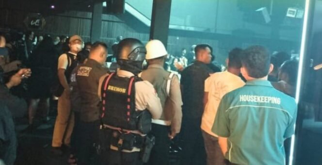 
					Brimob Polda Sumut dan BNNP Sumut Gelar Razia Terpadu di Hiburan Malam Medan, Dua Orang Positif Narkoba