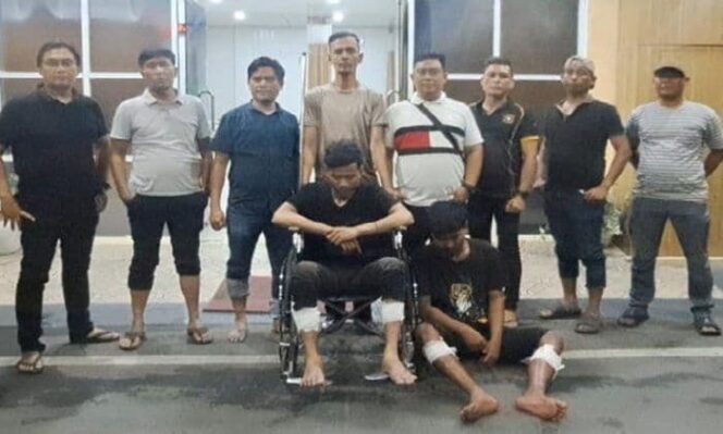
					Dua Spesialis Curanmor Tertembak Kaki Saat Melawan Penangkapan di Medan Helvetia