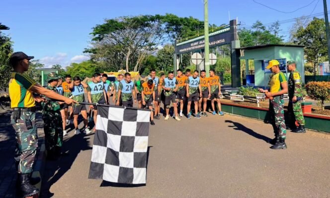 
					Tingkatkan Kesiapan Tugas, Yonkes 2 Kostrad Gelar Latihan Lari Perorangan 8 Kilometer
