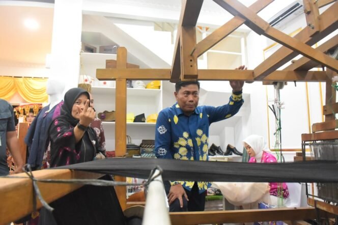 
					Pemkab Deli Serdang Pamerkan Potensi Unggulan dan Mini Mall Pelayanan Publik di PRSU ke-50