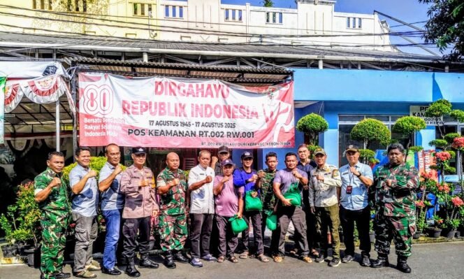 
					Tiga Pilar Kebon Jeruk Perkuat Sinergi dan Kepedulian Sosial demi Wilayah yang Aman dan Harmonis