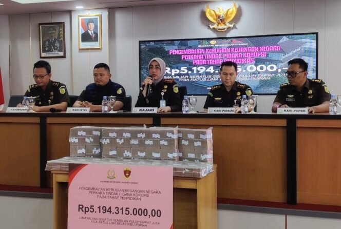 
					Kejari Jakarta Barat Pulihkan Kerugian Negara Rp5,19 Miliar dalam Kasus Korupsi Pembebasan Lahan Kali Pesanggrahan