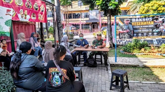 
					Koramil 05/Kebon Jeruk Gelar Bakti Sosial Kesehatan, Tingkatkan Kesadaran Hidup Sehat Masyarakat