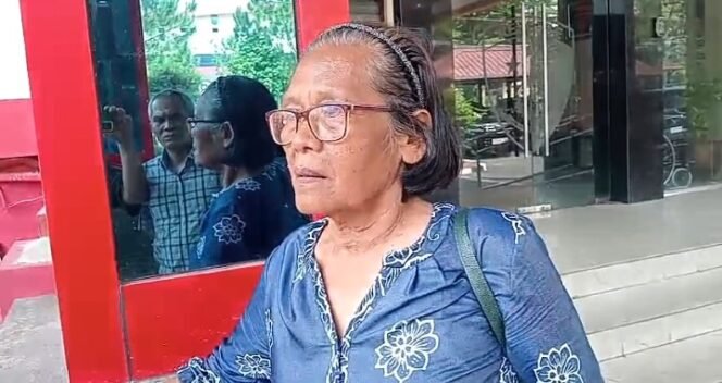 
					Nenek 65 Tahun Kembali ke Polda Sumut, Klaim Ditipu Kepala BNN Deliserdang Setelah Cabut Laporan