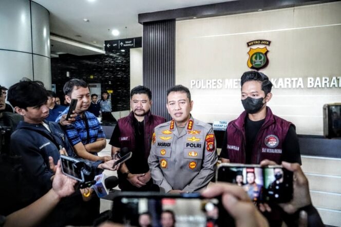 
					Tes Kesehatan RF Usai Diamankan dalam Kasus Narkoba