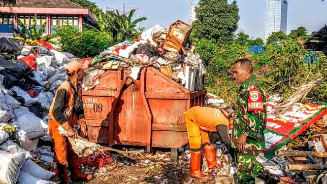 
					Satgas Sampah TNI Perkuat Penanganan Darurat Sampah di Kelapa Dua