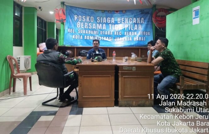 
					Babinsa Sukabumi Utara Perkuat Siskamling, Warga Diingatkan Waspadai Jam Rawan