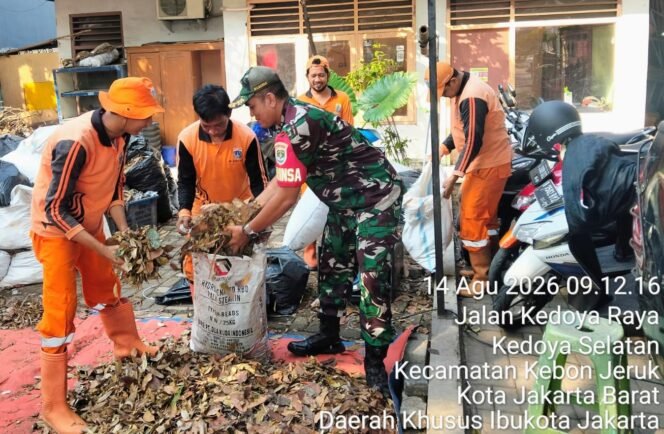 
					Satgas Sampah Koramil 05/KJ Perkuat Penanganan Darurat Sampah di Kedoya Selatan