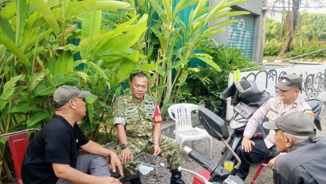 
					Komunikasi Sosial Koramil 05/Kebon Jeruk Perkuat Sinergi TNI dan Warga
