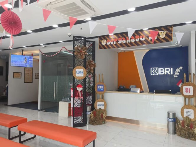 
					Sambut HUT ke-81 RI, BRI BO Mangga Dua Semarakkan Kantor dengan Nuansa Merah Putih