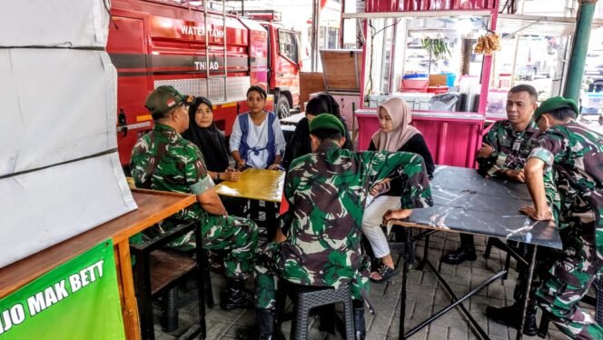 
					Jaga Jakarta Sambangi Warga Kebon Jeruk, Koramil 05/KJ Serap Aspirasi