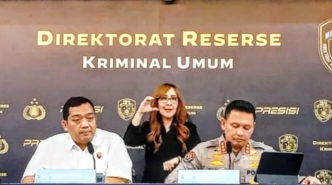 
					Polda Metro Jaya Tetapkan 47 Tersangka Kerusuhan Aksi DPR, Polisi Kejar Aktor Penggerak