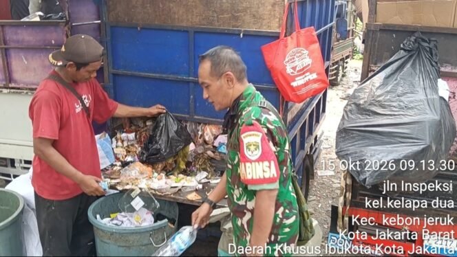 
					SATGAS SAMPAH KODIM 0503/JB TINDAK LANJUTI PERINTAH DANREM 052/WKR, PERKUAT PENANGANAN DARURAT SAMPAH DI KELURAHAN KELAPA DUA