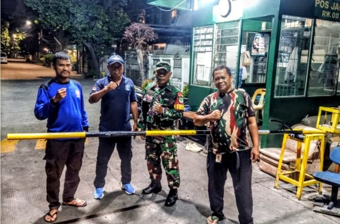 
					Koramil 05/Kebon Jeruk Gelar Patroli Malam, Antisipasi Tawuran, Geng Motor, dan Balap Liar