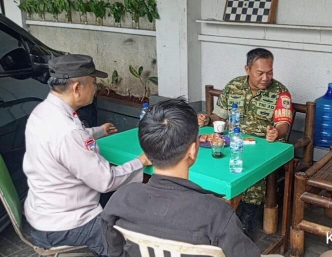 
					Perkuat Sinergi TNI–Polri dan Masyarakat, Babinsa Sukabumi Utara Gelar Komunikasi Sosial