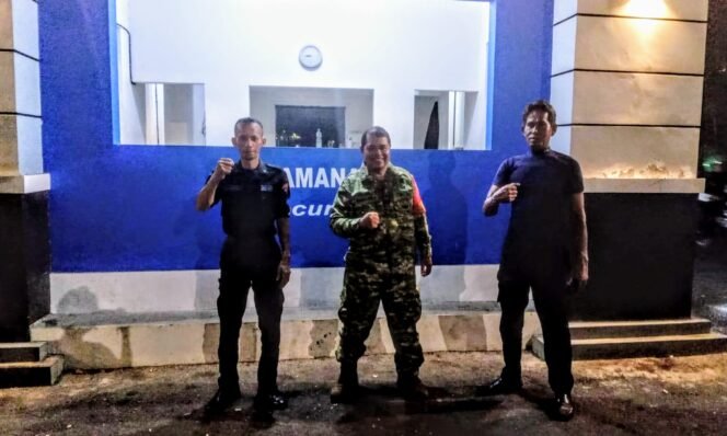 
					Koramil 05/Kebun Jeruk Gelar Patroli Malam, Cegah Tawuran Dan Gangguan Kamtibmas